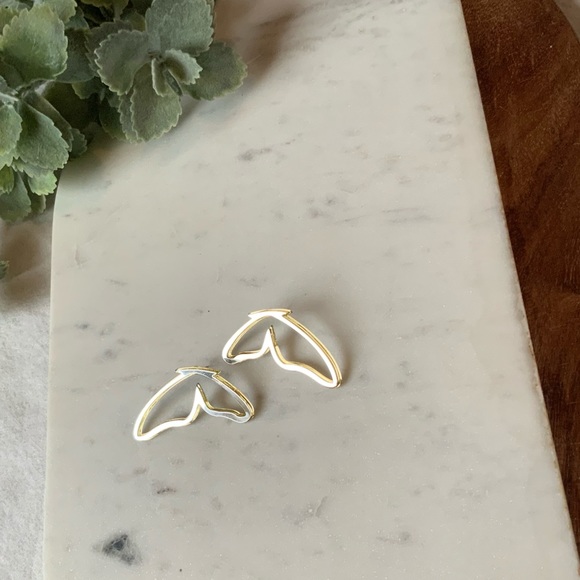 The Lola - Metallic Mirror Butterfly Wing Earrings - Picture 7 of 7